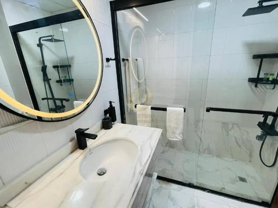Apartment Elegant Studio In Downtown Burj Al Nujoom - 2201 Dubai